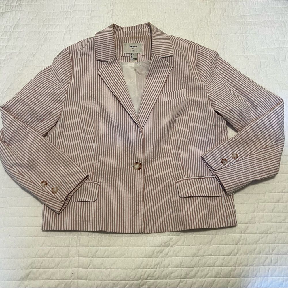 [FWP] Forever 21 - Pink and White Seersucker Blazer - Large